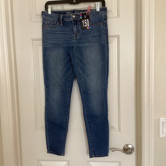 Massimo Classic Blue Mid Rise Jegging - Picture 15 of 15